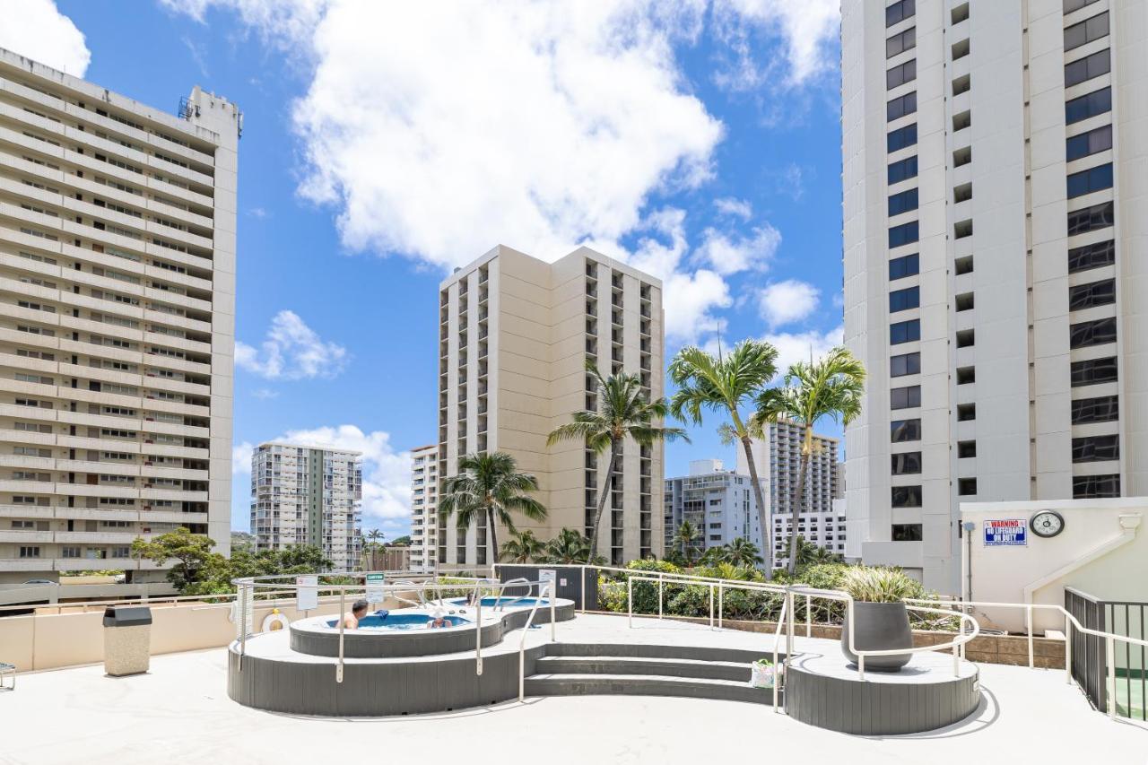 Cozy Waikiki Getaway, Stroll To Beach With Free Parking Χονολουλού Εξωτερικό φωτογραφία