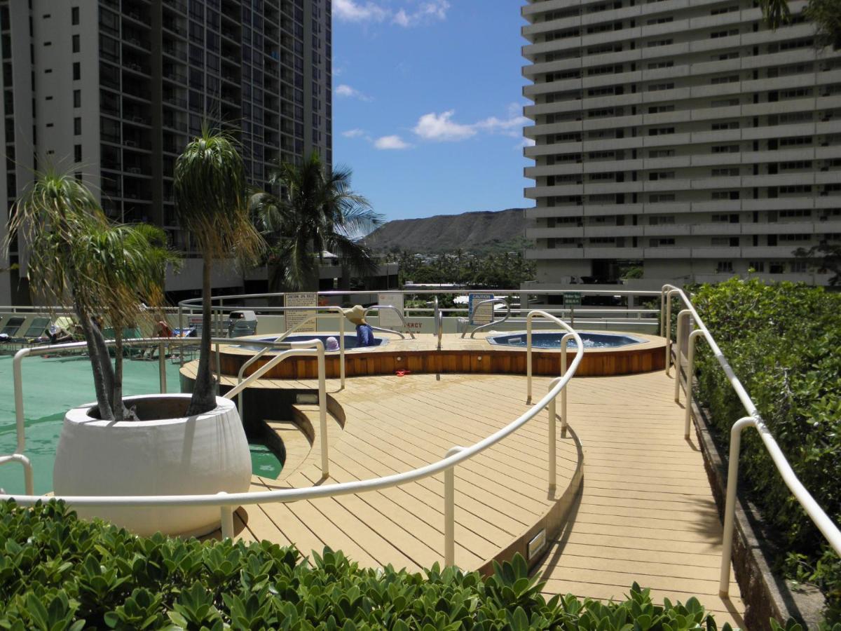 Cozy Waikiki Getaway, Stroll To Beach With Free Parking Χονολουλού Εξωτερικό φωτογραφία